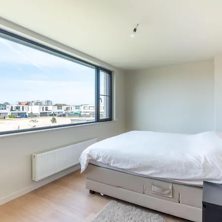 別荘 Brand New 3br House With Garden In Mariakerke