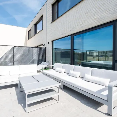 בית נופש Brand New 3br House With Garden In Mariakerke